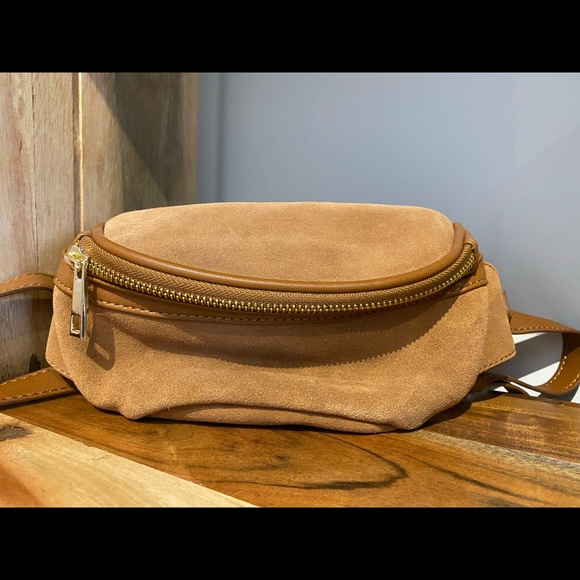 Suede camel coloured fanny pack - Picture 1 of 4